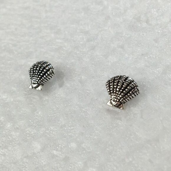 Handmade Sterling Silver Seashell Earrings 925 Posts Shell Studs - Picture 7 of 15